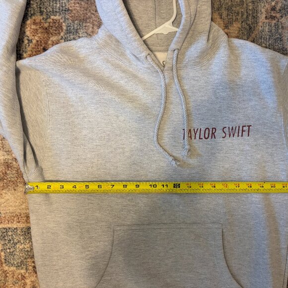 Taylor Swift Official Merch Red Taylors Version Graphic Hoodie Sweatshirt M Gray - Picture 8 of 11